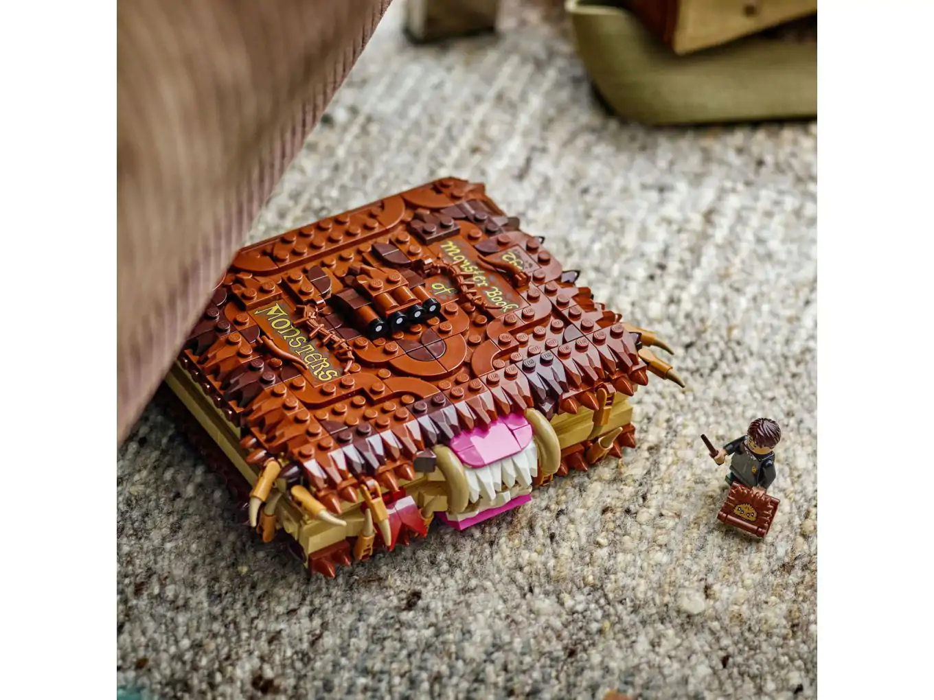 LEGO Harry Potter 76449 Het Monsterlijke Monsterboek